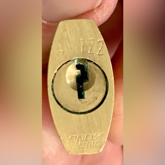 Louis Vuitton 100 Series~EXTREMELY RARE #122(no key) W/COA - Picture 4 of 8